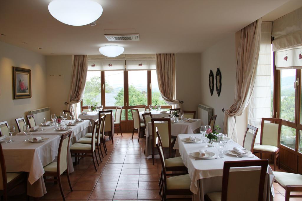 Villa Mencia Коруллон Экстерьер фото