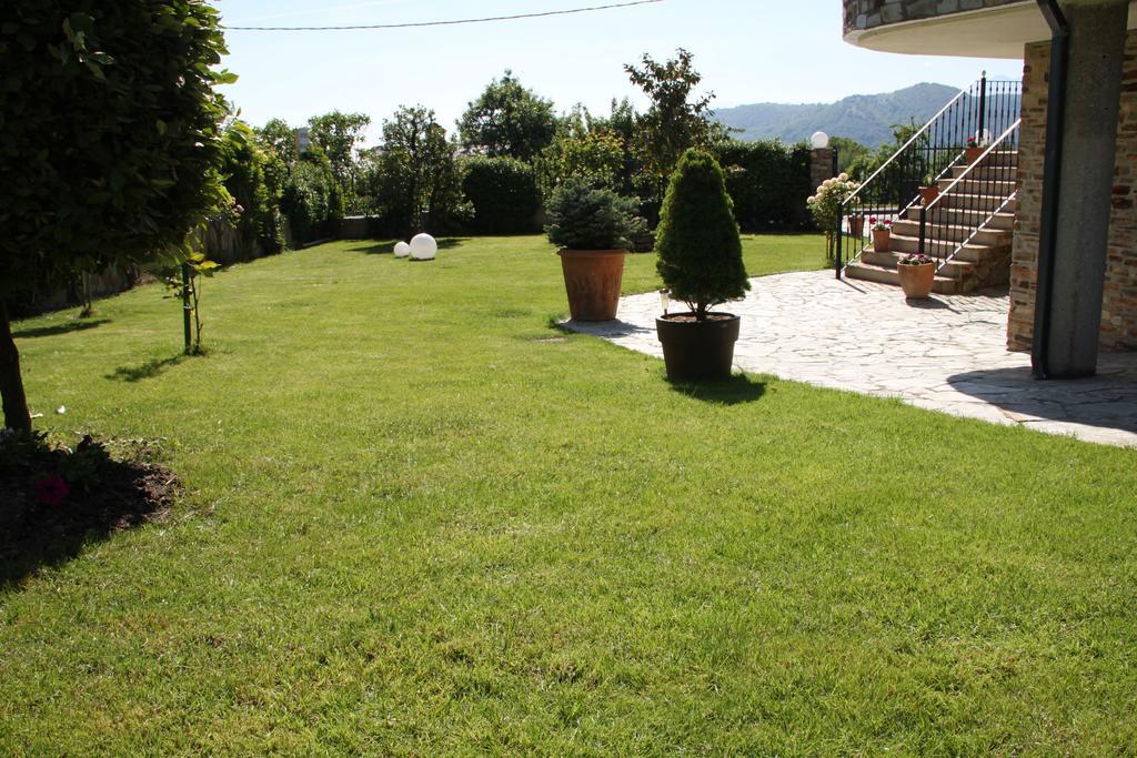 Villa Mencia Коруллон Экстерьер фото